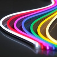 Neon Flex: Illuminazione Flessibile e Vibrante per Ambienti Creativi